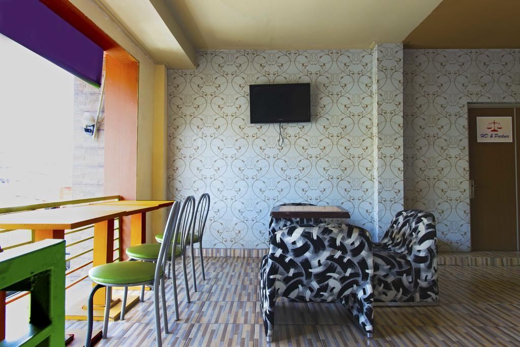 Hotel Reddoorz @ Tebet Asem Baris Yakarta Exterior foto