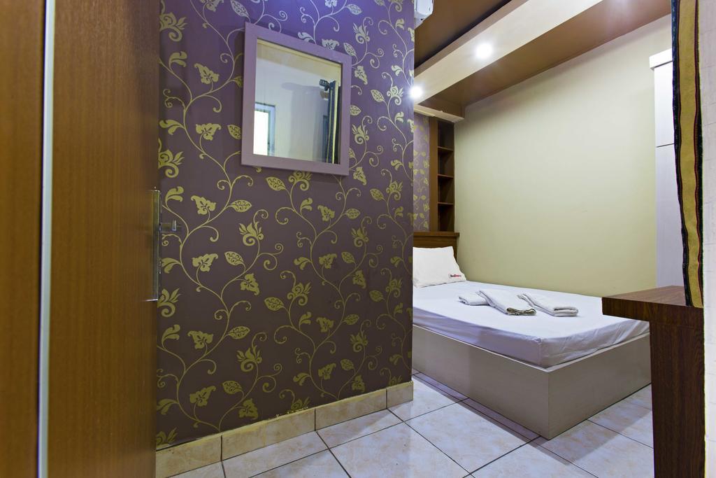 Hotel Reddoorz @ Tebet Asem Baris Yakarta Exterior foto